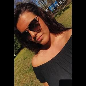 Meet your Posher, Chloe